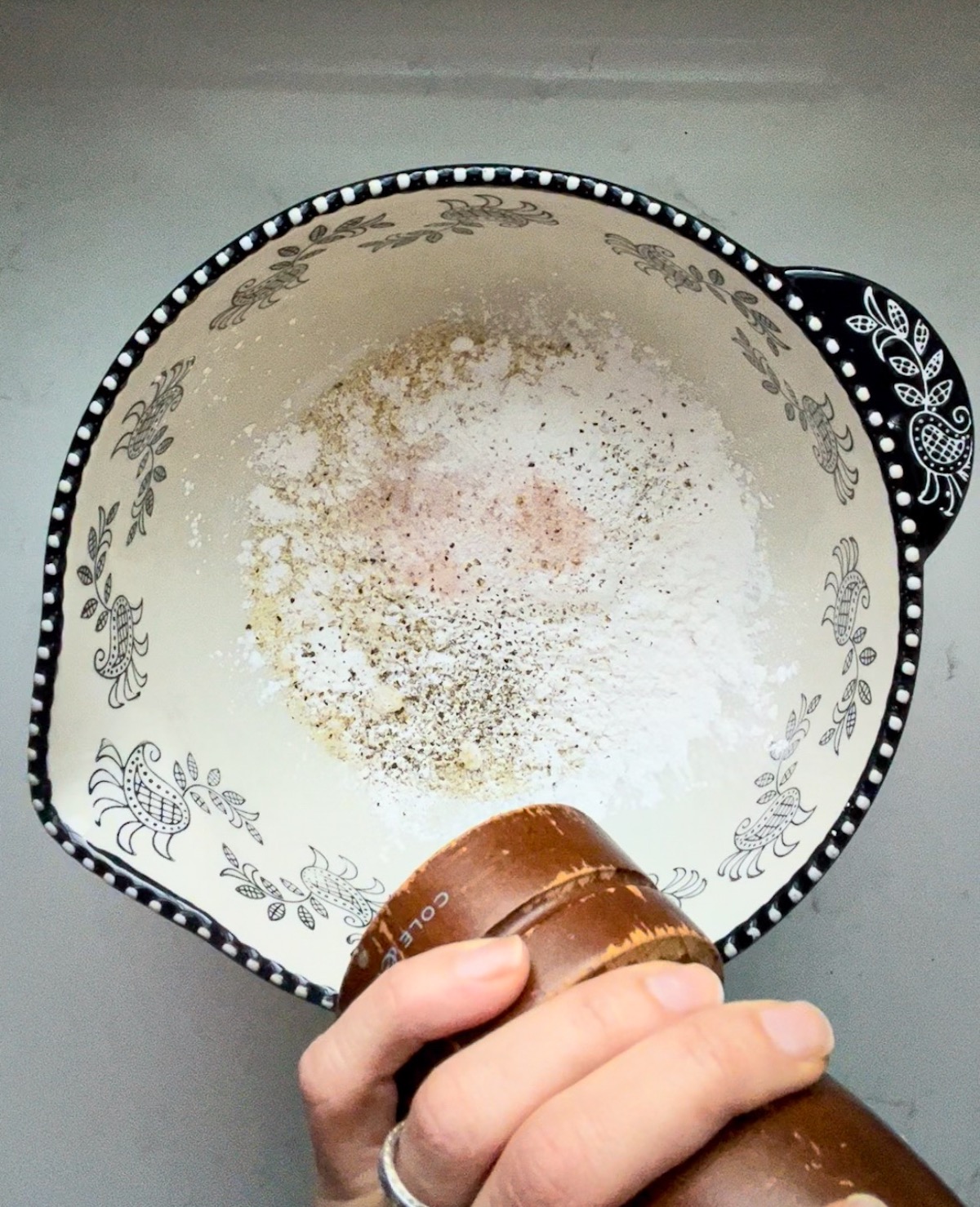 coconut flour, arrowroot flour, salt, and pepper in a bowl